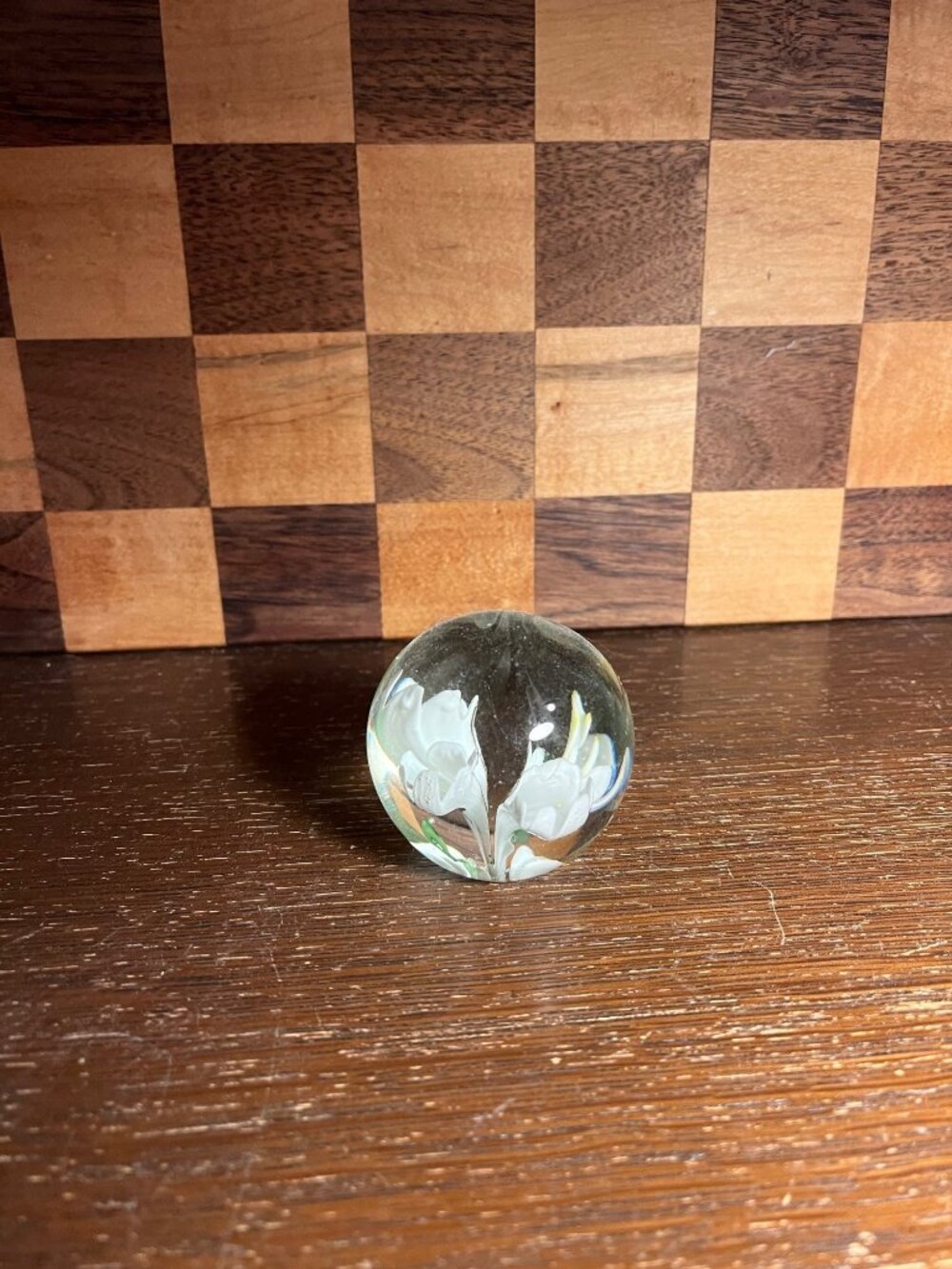 Paperweight with White Flowers A1187